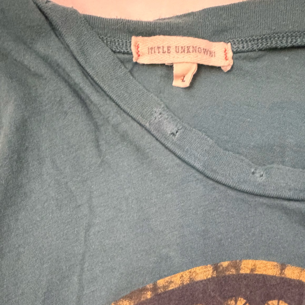 Urban Outfitters Blue Muscle Tee with Artistic Pattern - Picture 3 of 3